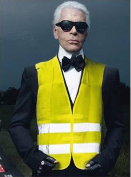 Homme en gilet jaune